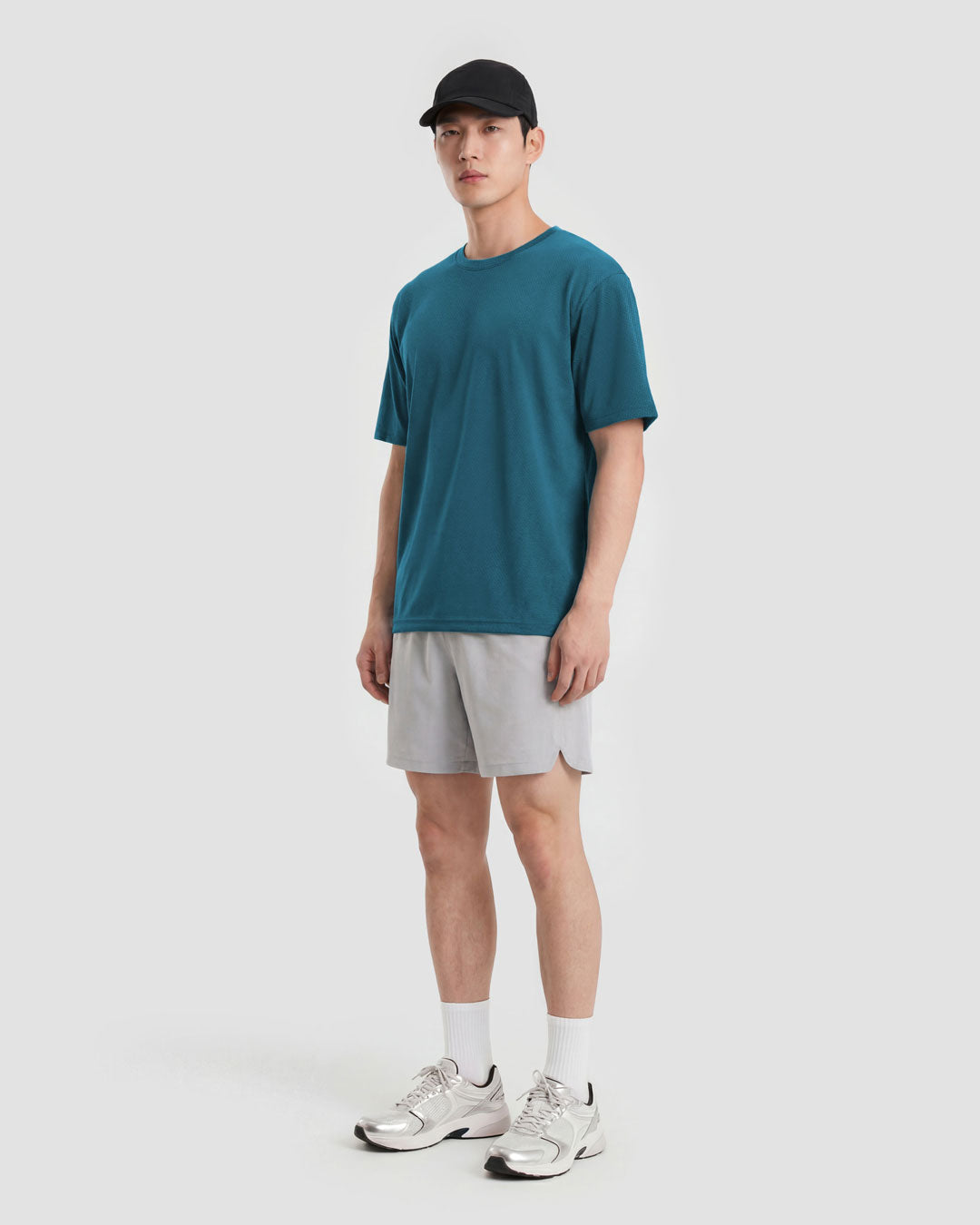 Men Regular Fit Easy Dry Tee
