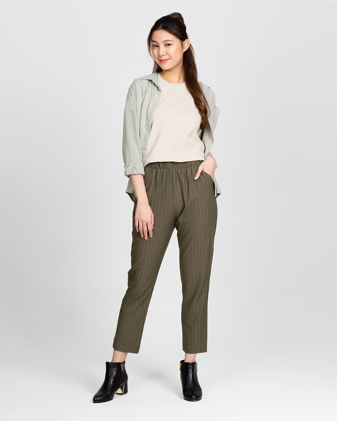 Women Premium Weight Cotton Crew Neck Tee (Essential)