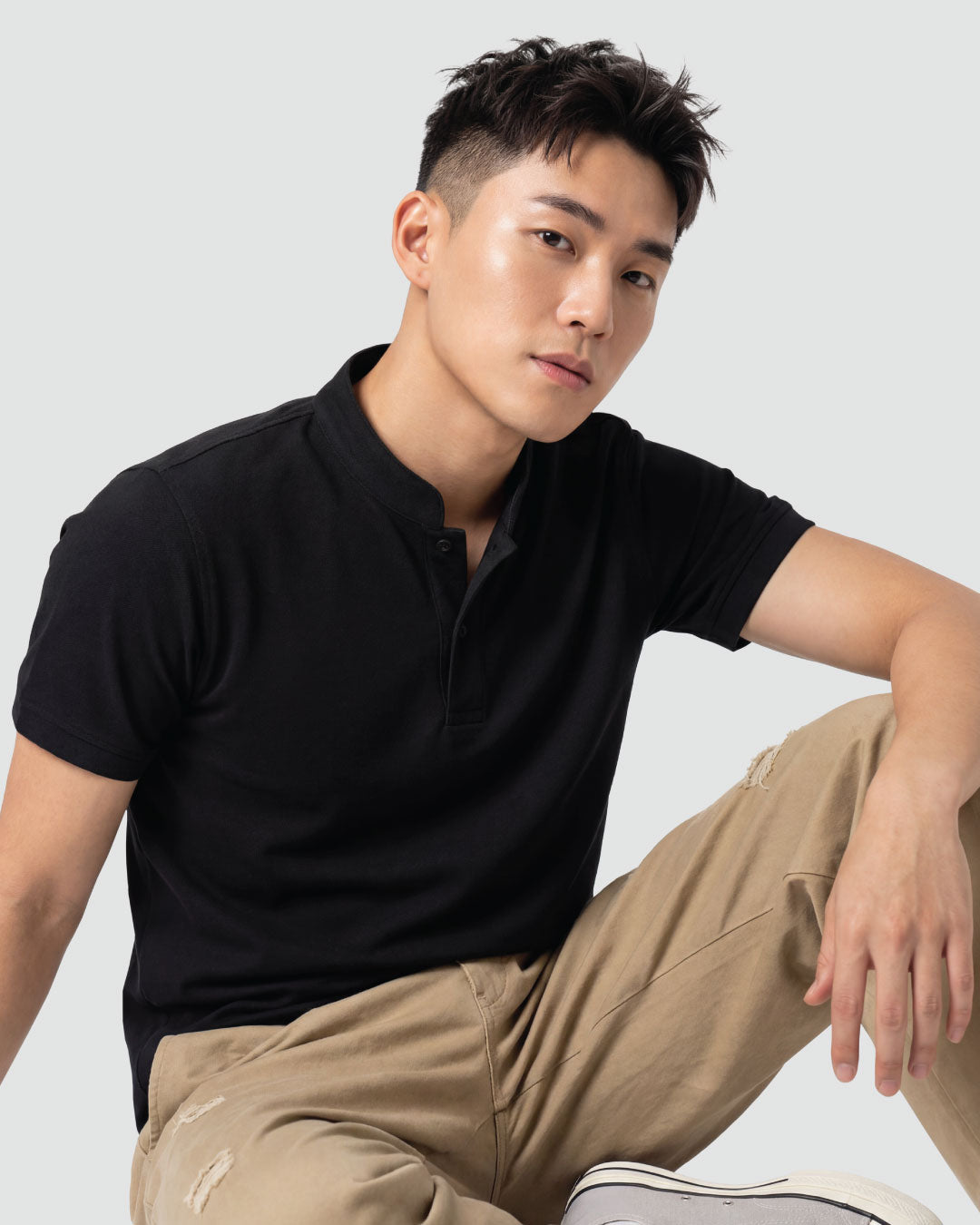 Men Mandarin Collar Slim Fit Polo Tee