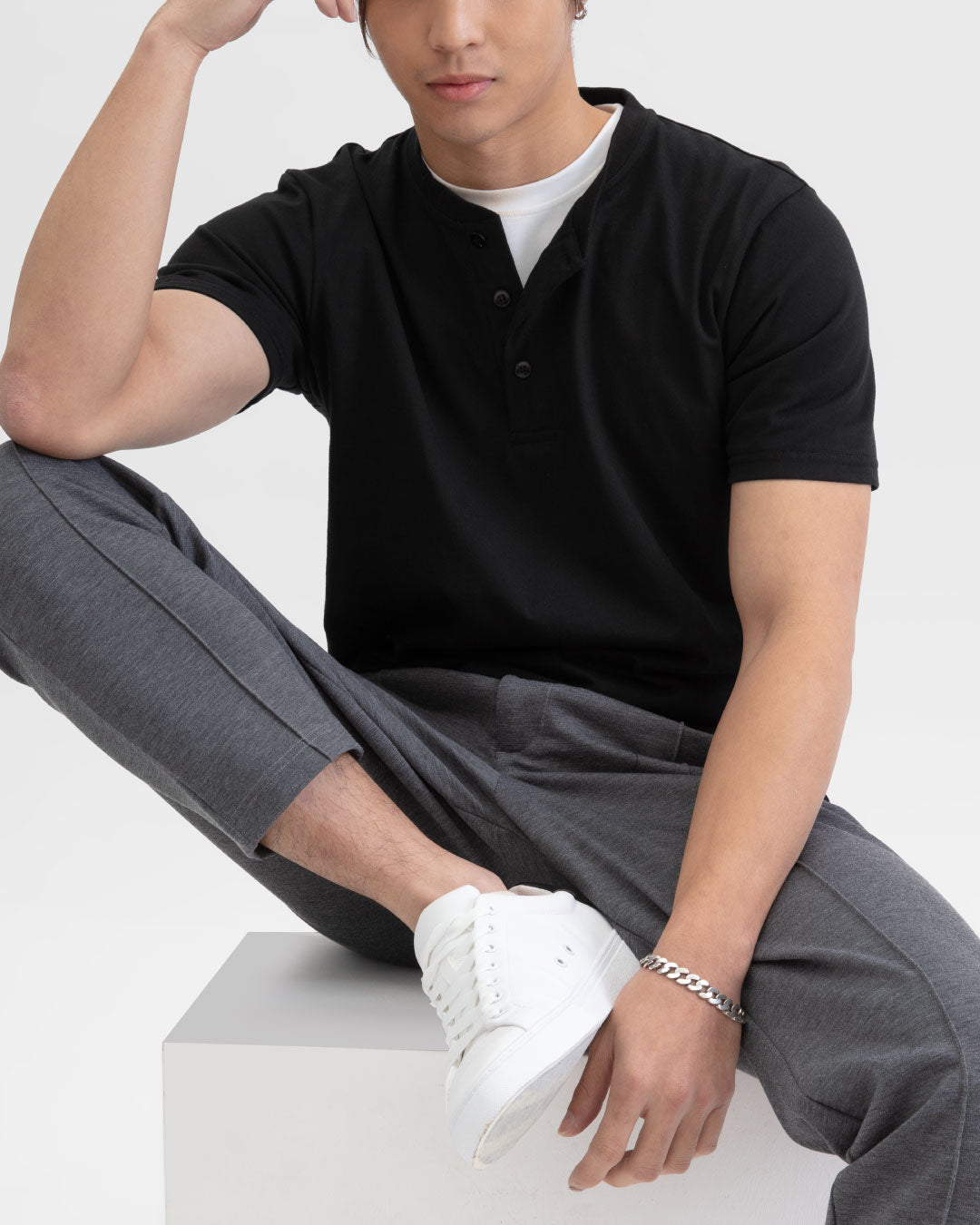 Men Short Sleeve Henley Tee